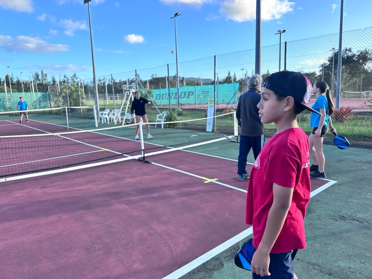 TCPAITA initiation Pickleball pour les jeunes du club de tennis de Païta
